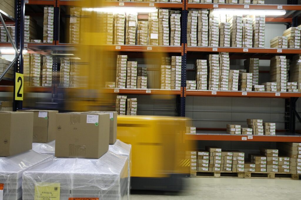 SpareParts365 | Spare parts catalog & service information system 2 Ersatzteilverkauf Lager SpareParts365